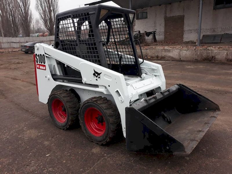 Аренда мини погрузчика Bobcat s100